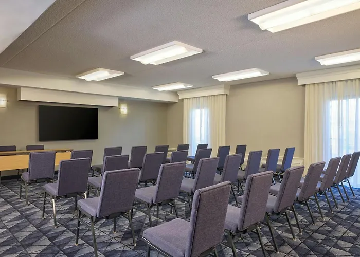 Hotel Courtyard By Marriott North Phoenix