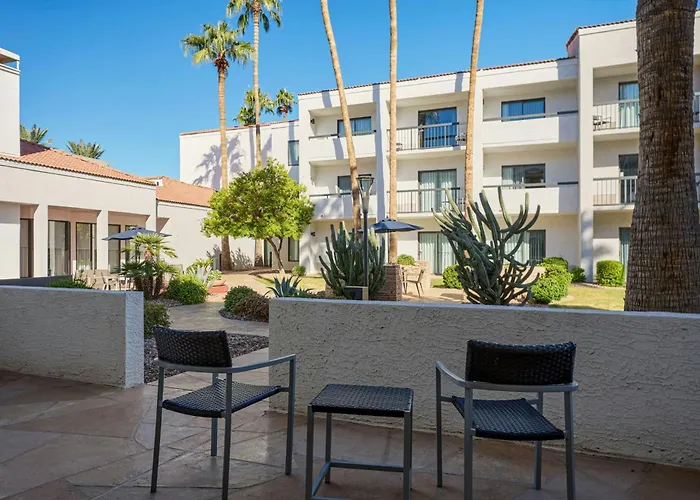 Courtyard By Marriott North
