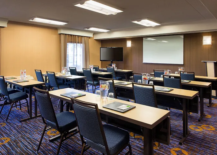 Courtyard By Marriott North 3*