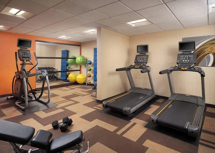 Courtyard By Marriott North Hotel 3*