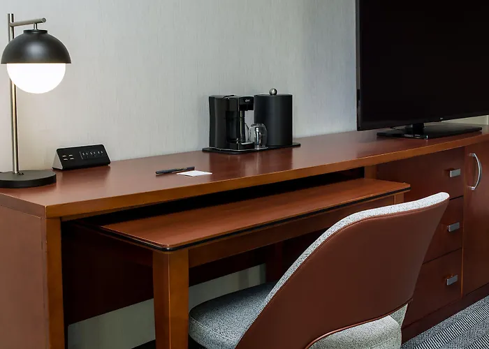 Hotel Courtyard By Marriott North 3*