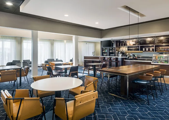 Hotel Courtyard By Marriott North Phoenix