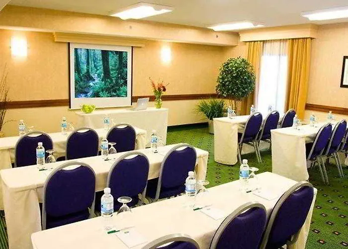 Courtyard By Marriott North Phoenix