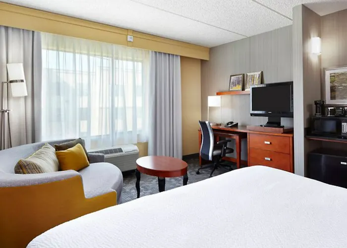 Courtyard By Marriott North Hotel Phoenix