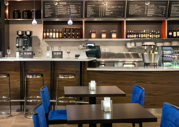 Hotel Courtyard By Marriott North